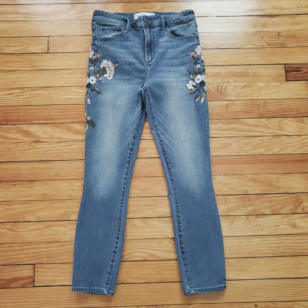 A&F Boho High Rise Embroidered Floral Skinny Ankle Jean Sz 24